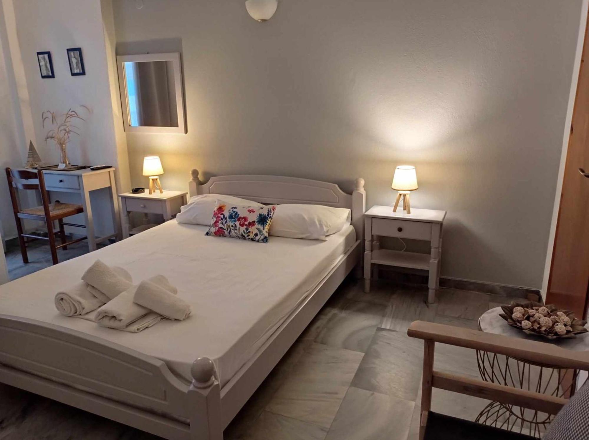 Kantouni Guest House By The Sea Batsíon Extérieur photo
