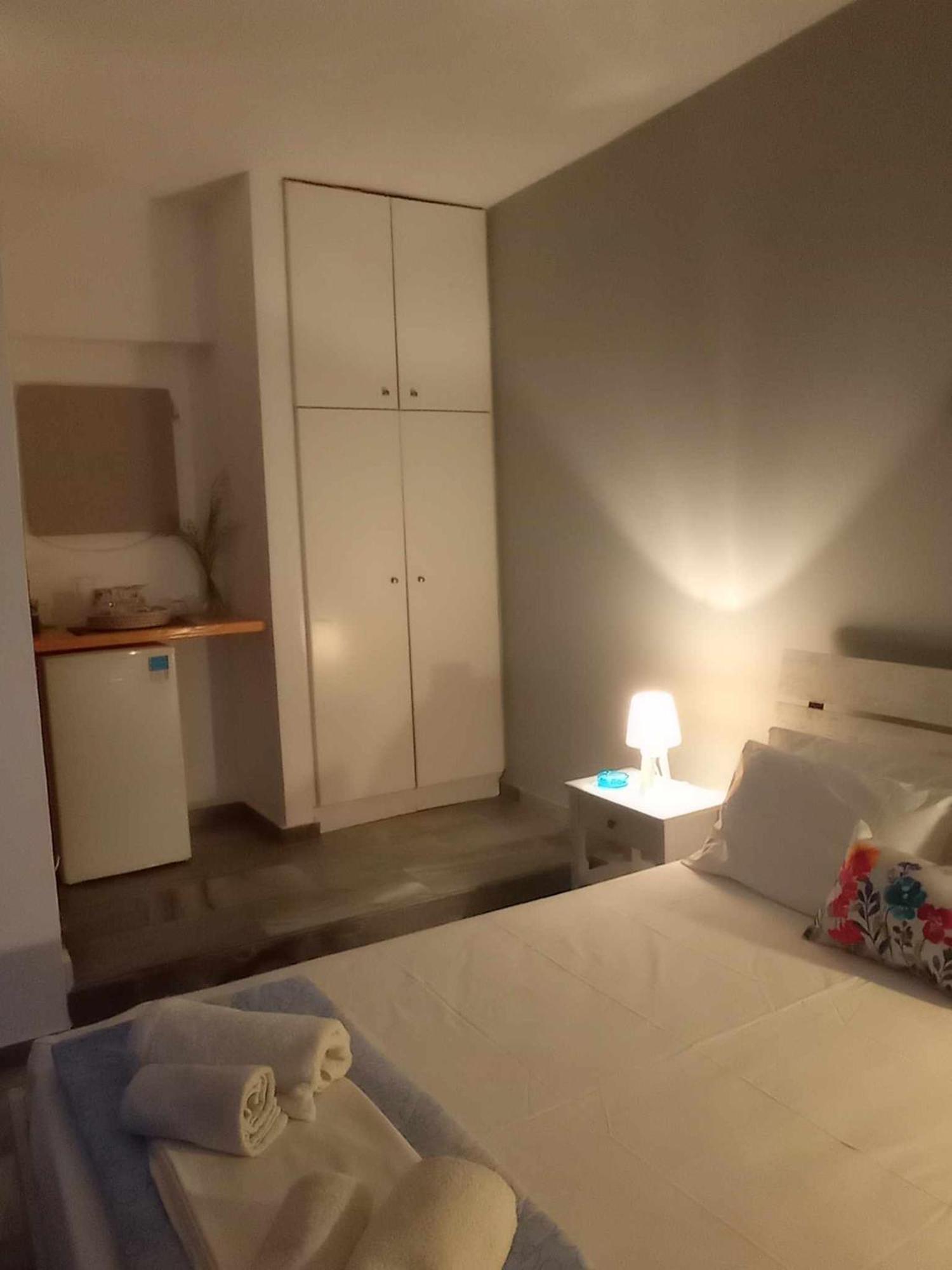 Kantouni Guest House By The Sea Batsíon Chambre photo